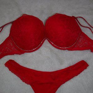 La Senza Red Rhinestone Push Up Bra Set